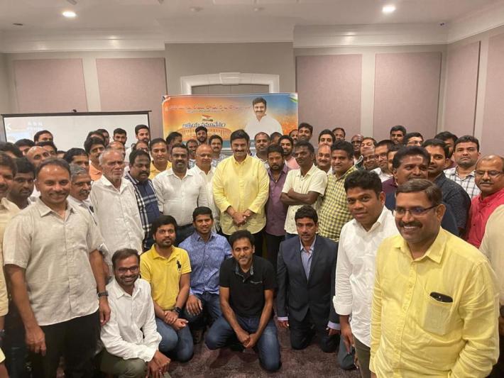 raghu-rama-krishna-raju-meeting-with-nris-in-charlotte-4.jpg