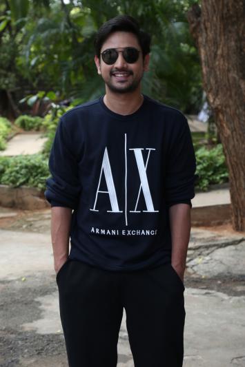 raj-tarun-stills-2-3.jpg
