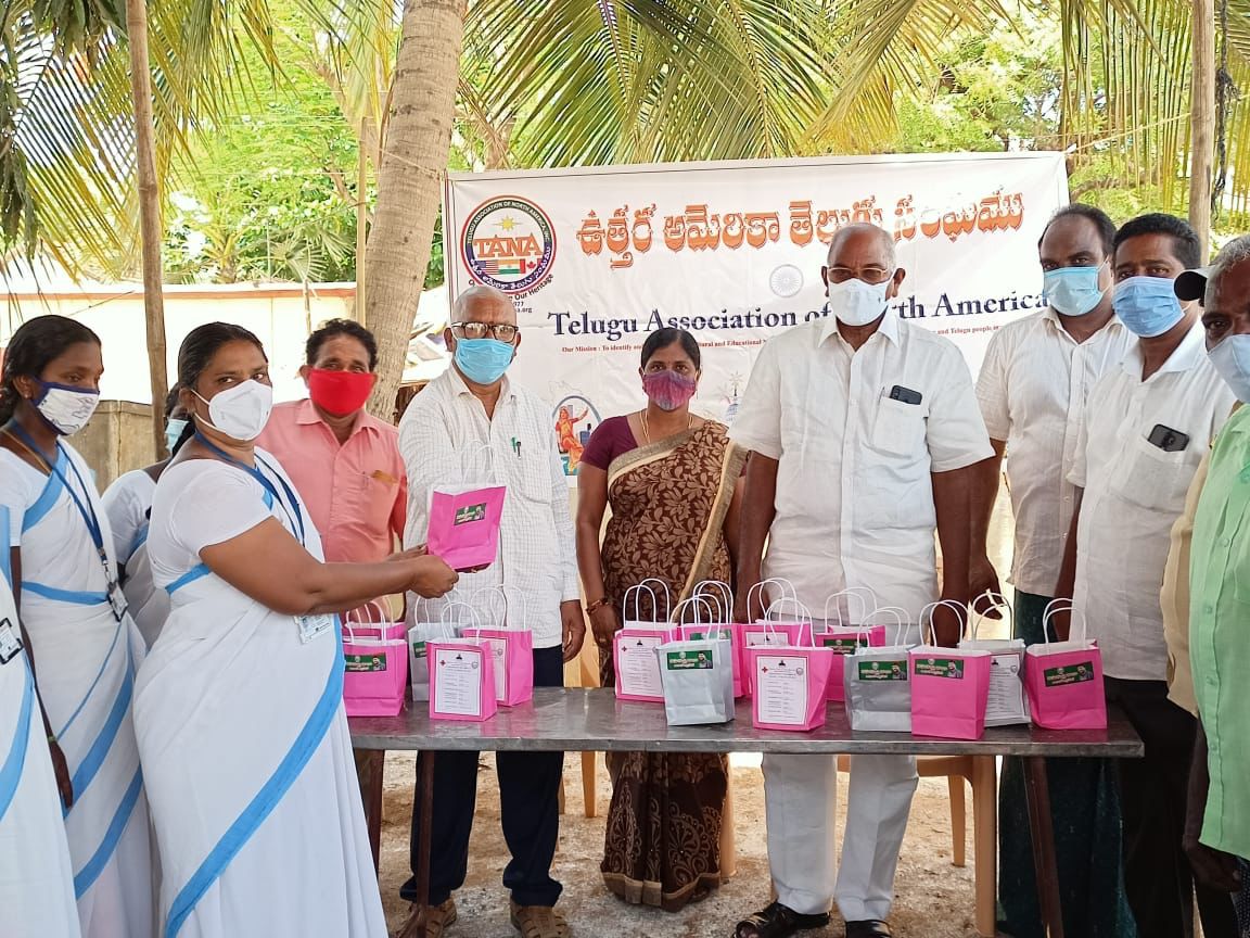 raja-kasukurti-donates-medical-kits-6.jpg