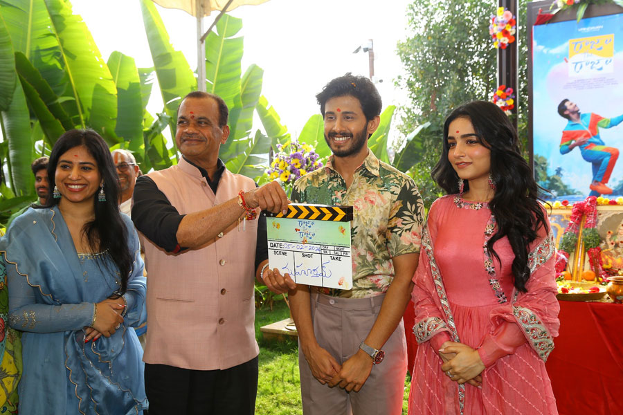 raja-the-raja-movie-opening-10.jpg