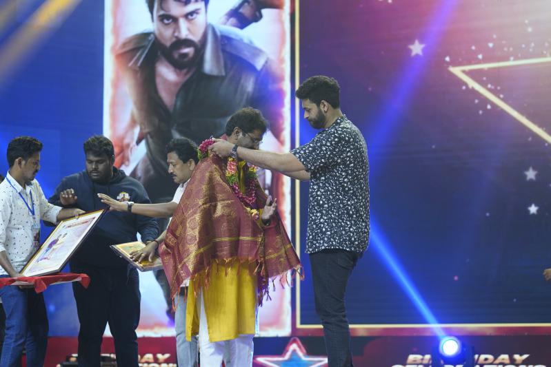 ram-charan-birthday-celebrations-2-8.jpg