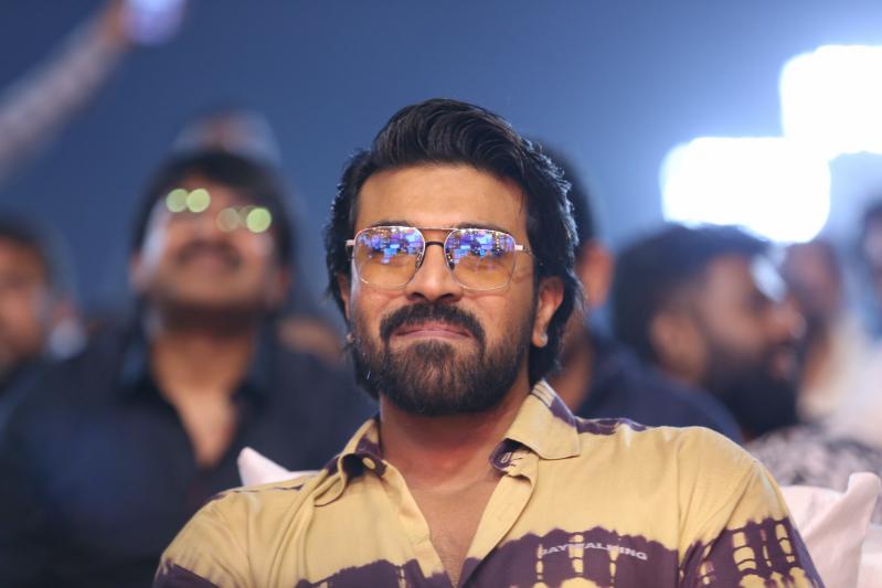 ram-charan-stills-3-5.jpg