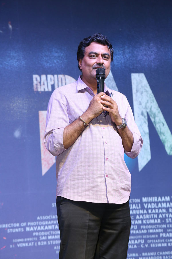 ram-movie-pre-release-event-10.jpg