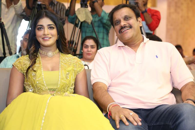rama-banam-movie-press-meet-4.jpg