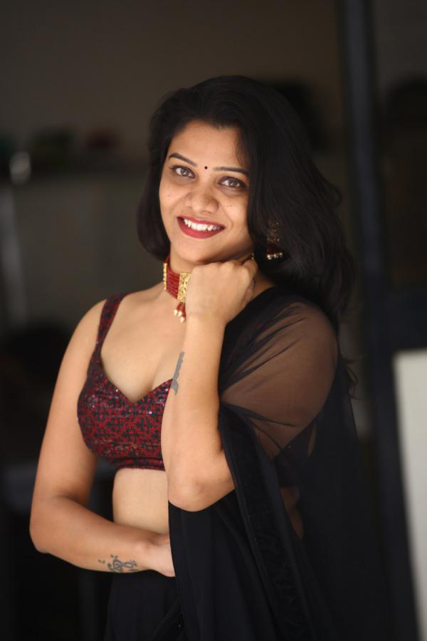 ramya-raj-stills-15.jpg