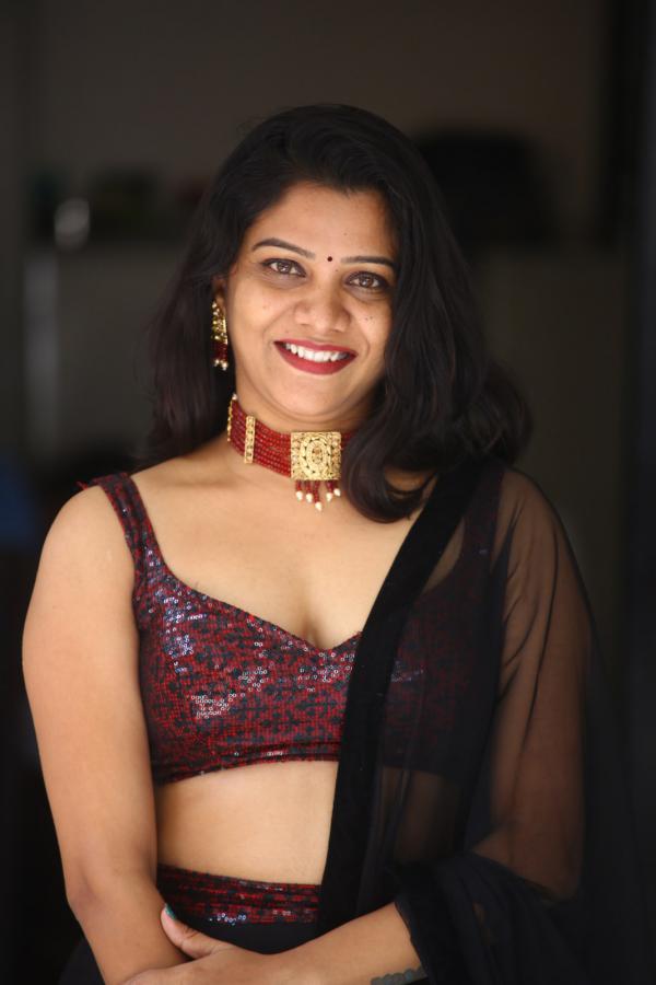 ramya-raj-stills-7.jpg