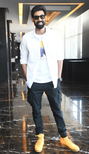 rana-stills-3-2.jpg