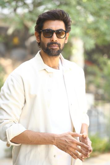 rana-stills-5-2.jpg