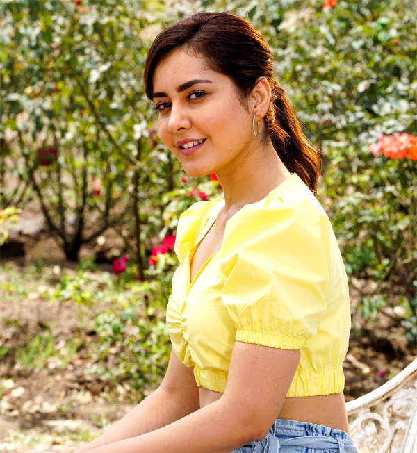 rashi-khanna-stills-3.jpg