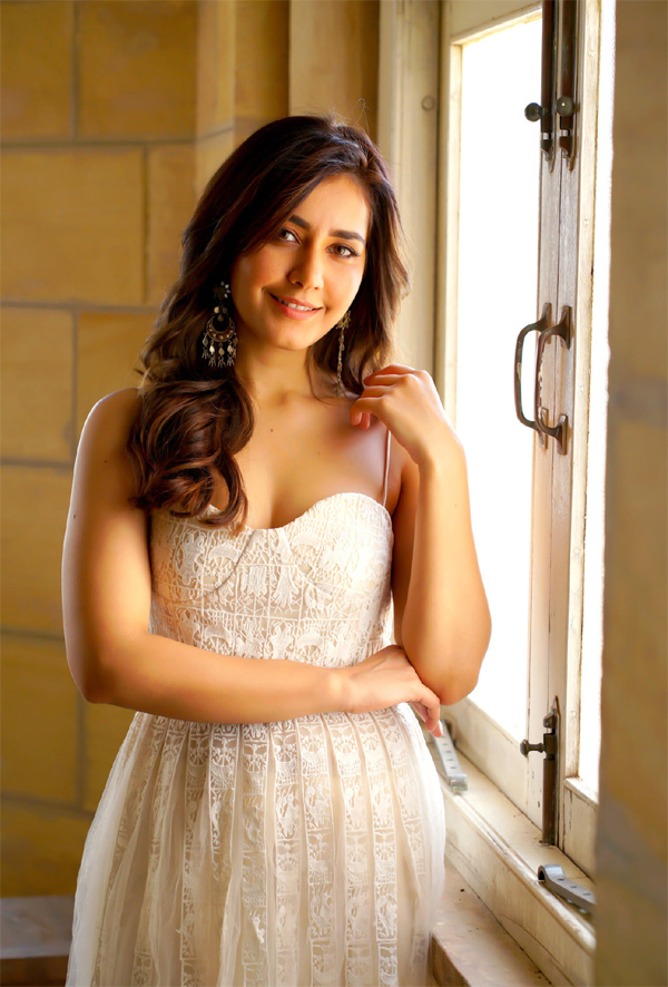 rashi-khanna-stills-7.jpg