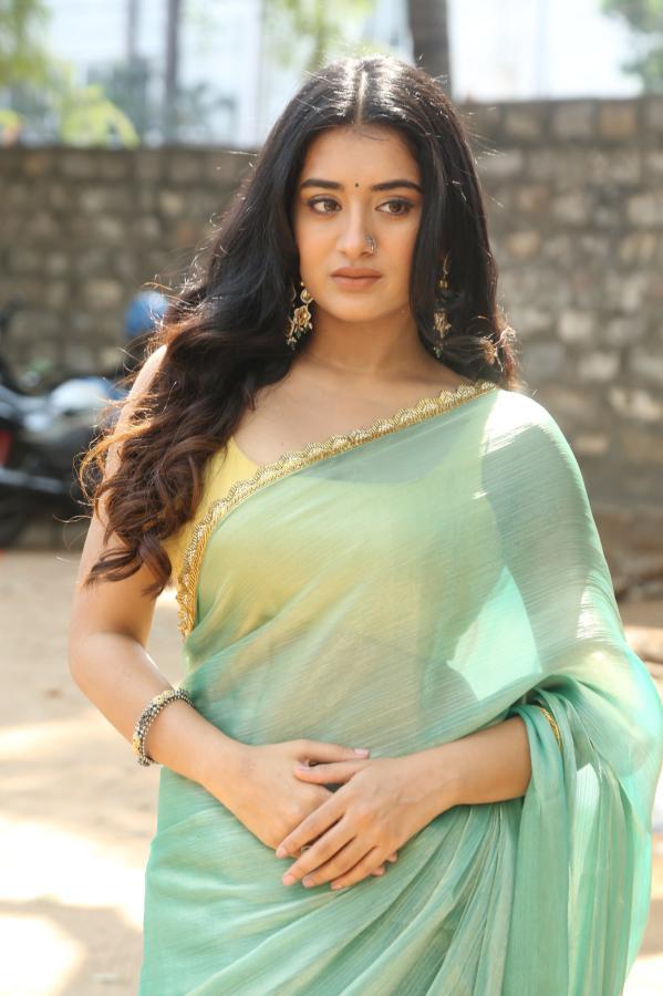 rashi-singh-stills-3-10.jpg