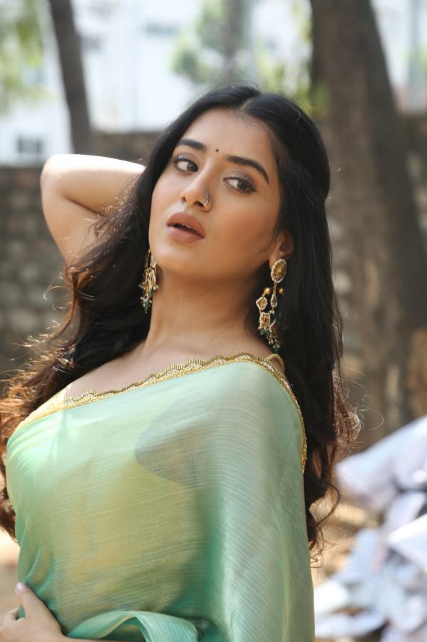 rashi-singh-stills-3-14.jpg