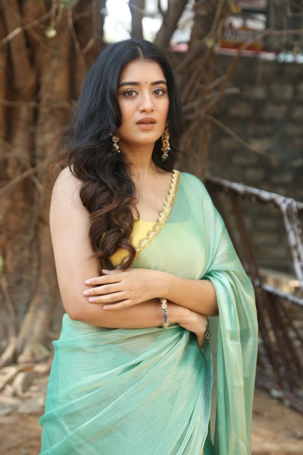 rashi-singh-stills-3-4.jpg
