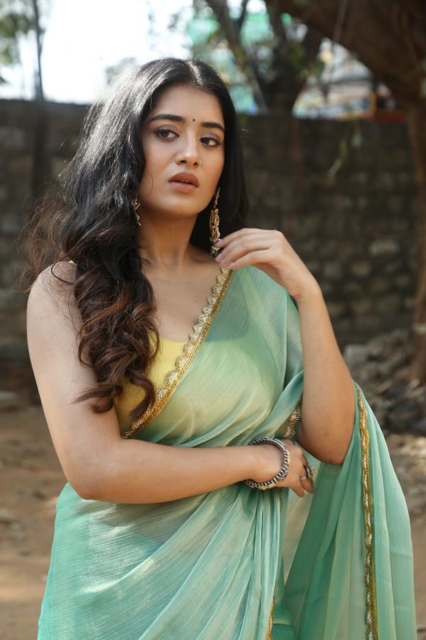 rashi-singh-stills-3-8.jpg