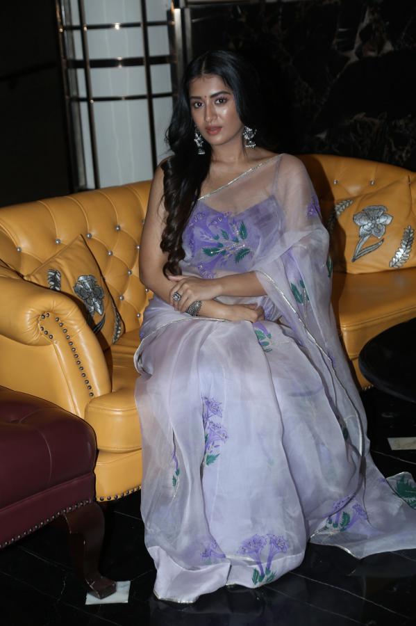 rashi-singh-stills-4-20.jpg