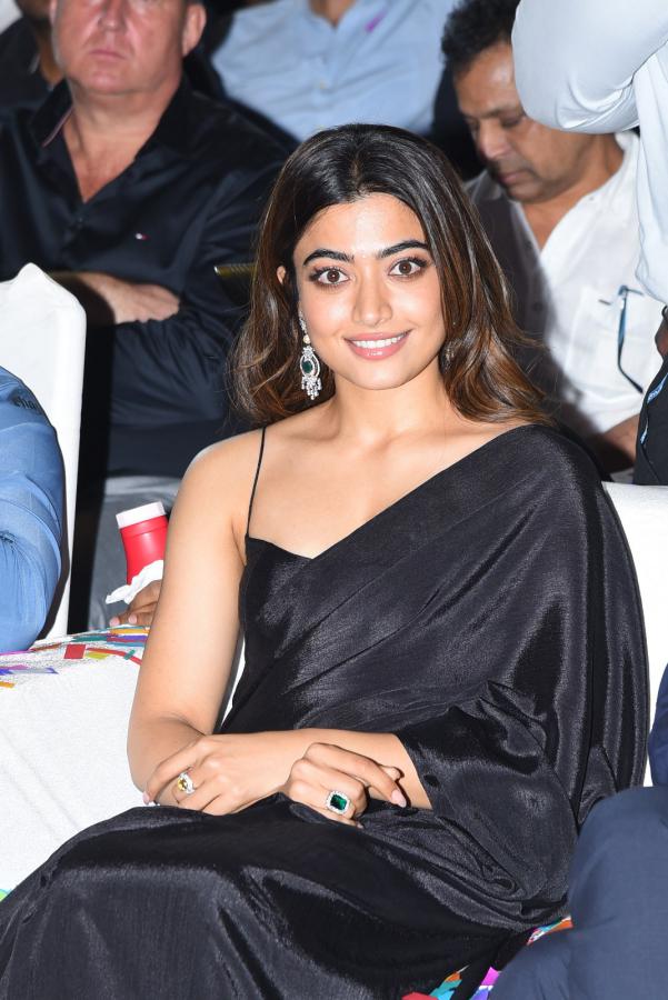 rashmika-mandanna-stills-2-13.jpg