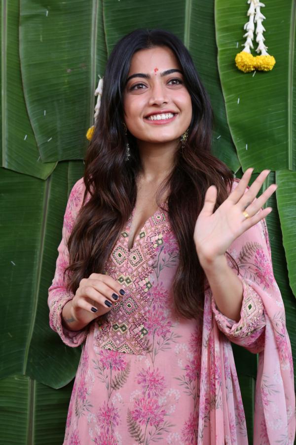 rashmika-mandanna-stills-4-9.jpg