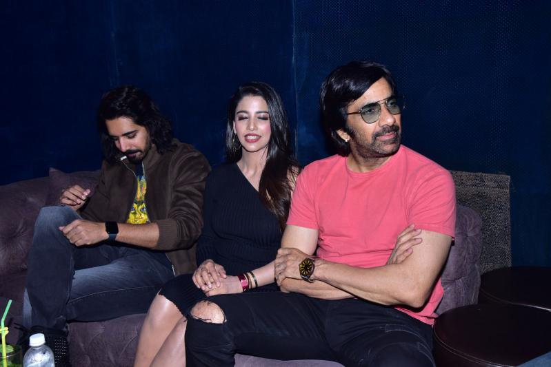 ravanasura-movie-song-launch-4.jpg
