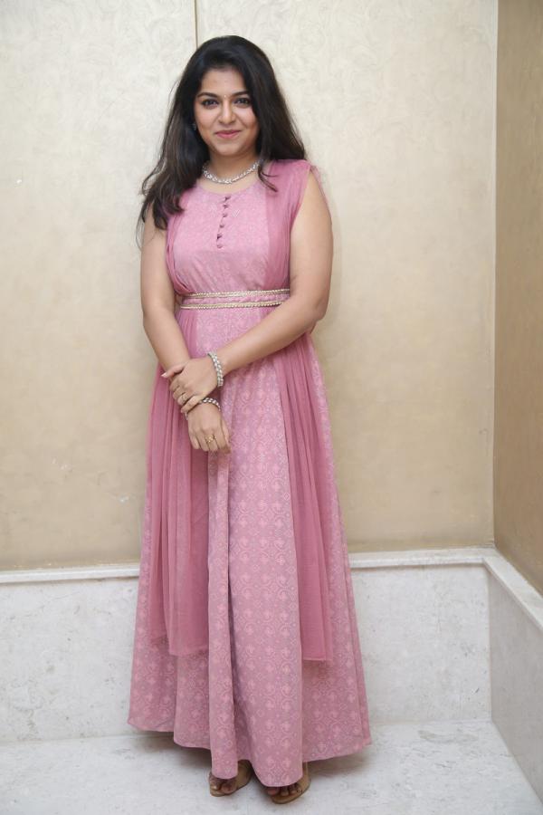 raveena-ravi-stills-19.jpg