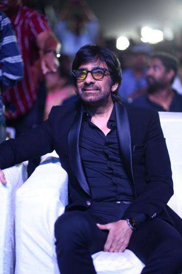 ravi-teja-stills-3-4.jpg