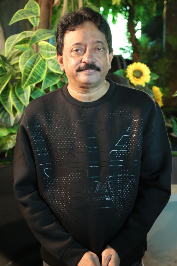 rgv-press-meet-8.jpg