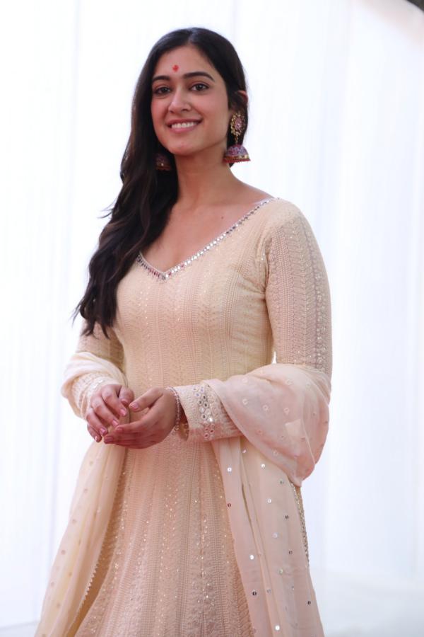 rhea-sachdeva-stills-12.jpg