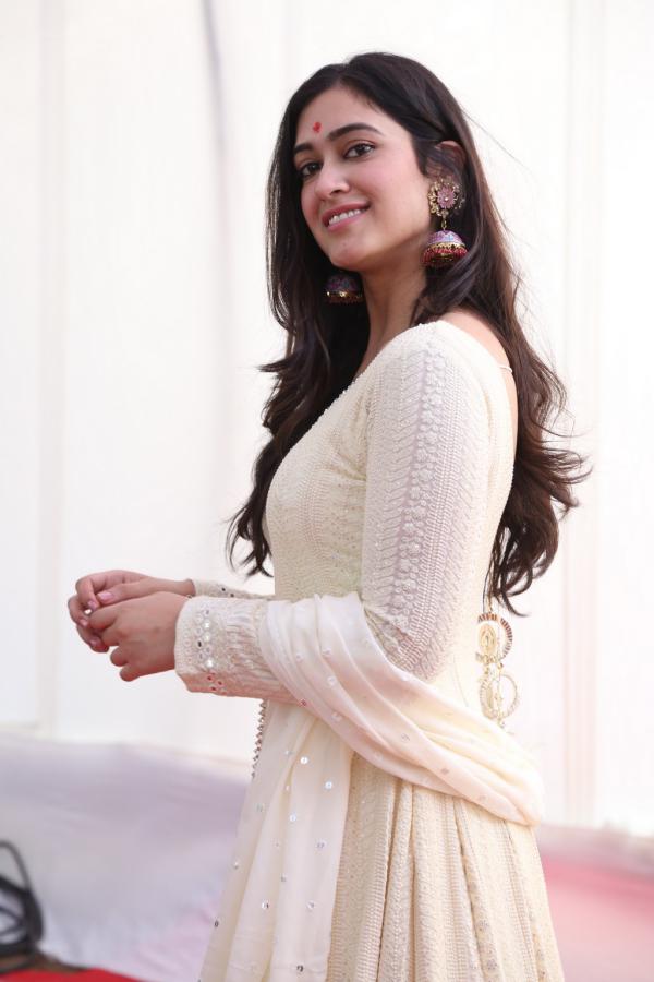 rhea-sachdeva-stills-8.jpg