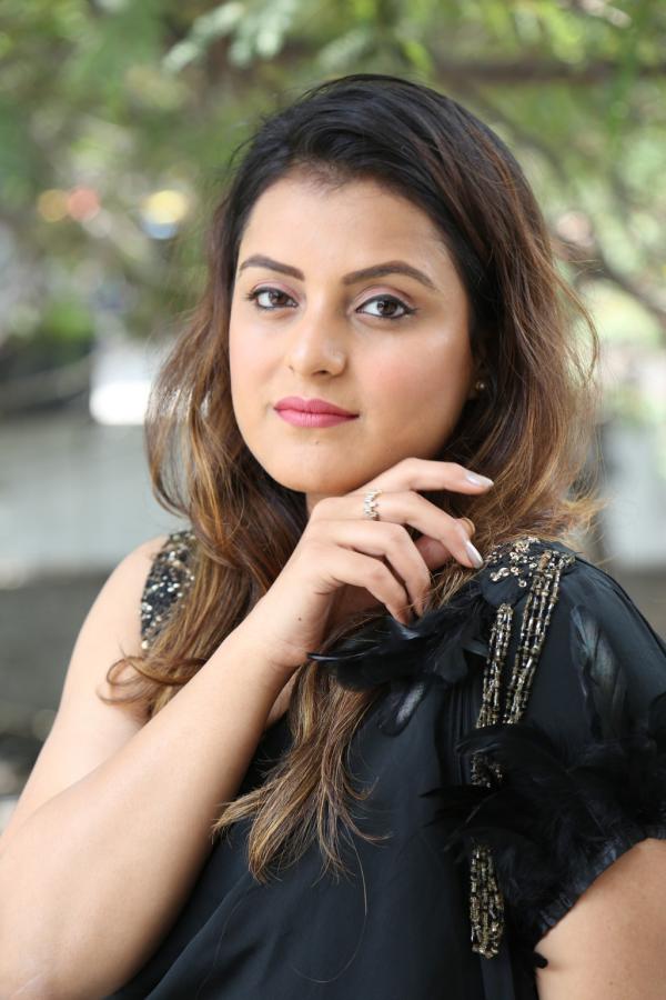 richa-kalra-stills-4.jpg