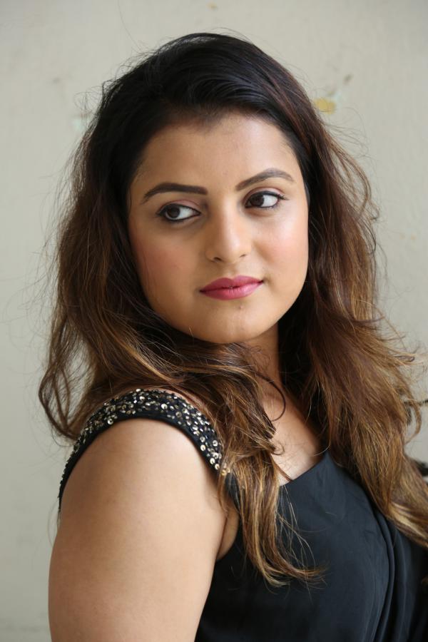 richa-kalra-stills-6.jpg