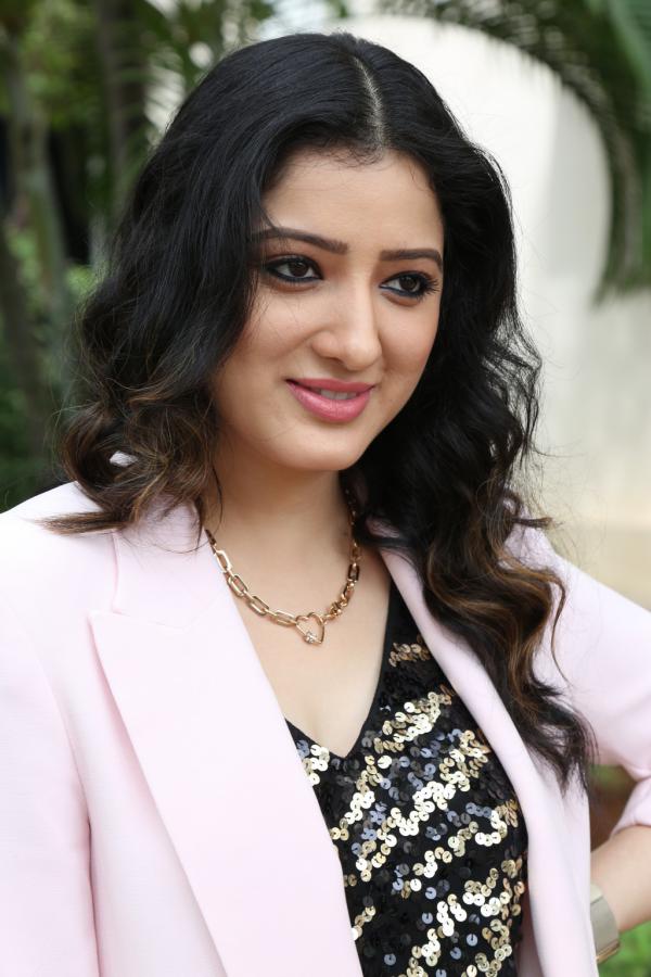 richa-panai-stills-3-2.jpg