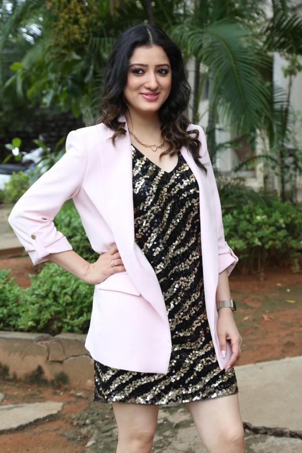 richa-panai-stills-3-4.jpg