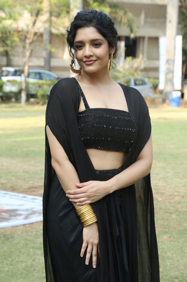 rithika-singh-stills-2-15.jpg