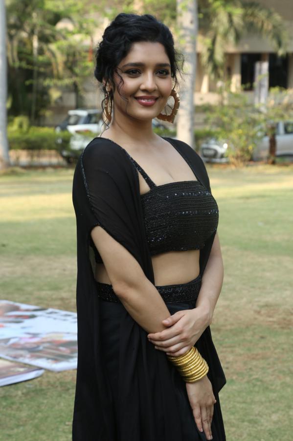 rithika-singh-stills-2-18.jpg