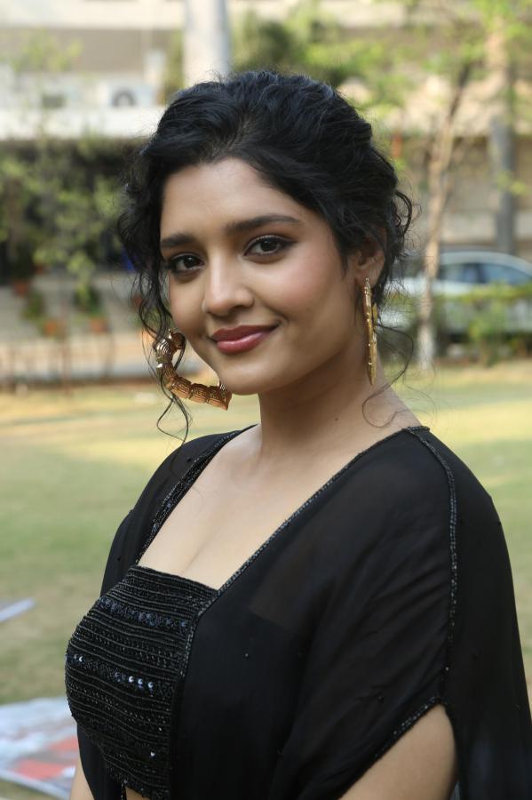 rithika-singh-stills-2-21.jpg