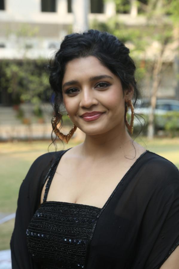 rithika-singh-stills-2-24.jpg