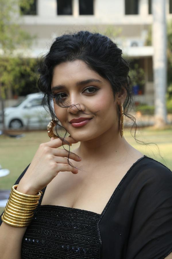 rithika-singh-stills-2-28.jpg