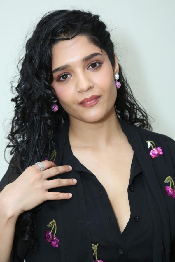 rithika-singh-stills-3.jpg
