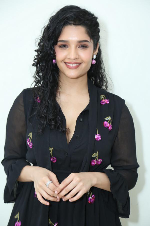 rithika-singh-stills-5.jpg