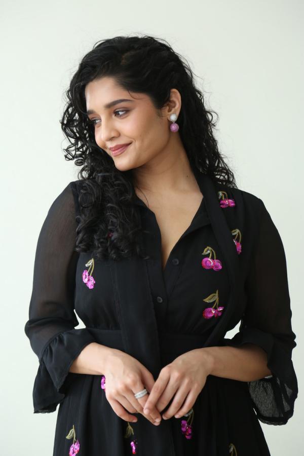 rithika-singh-stills-6.jpg