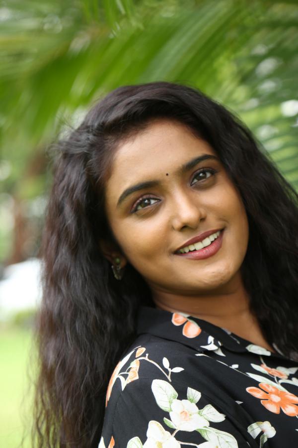 Roopa Koduvayur Stills