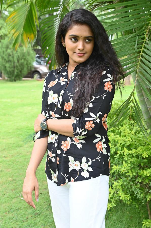 roopa-koduvayur-stills-19.jpg
