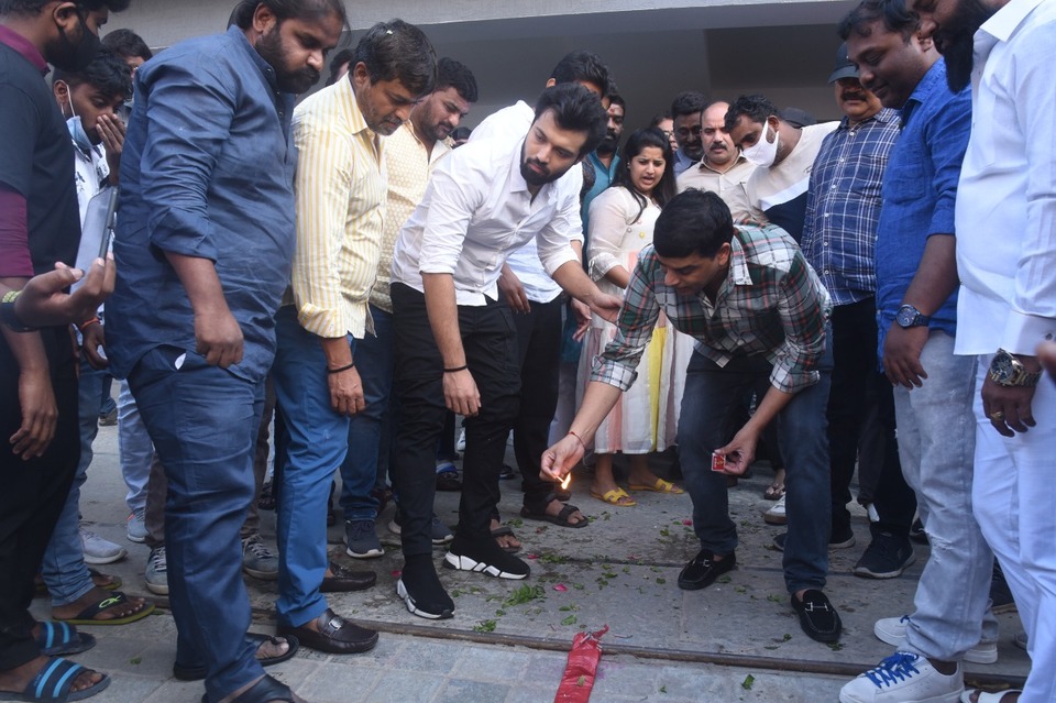 rowdy-boys-movie-success-meet-2.jpg