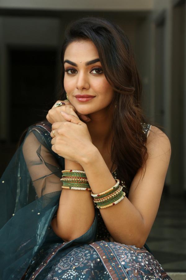 rubal-shekawath-stills-2.jpg