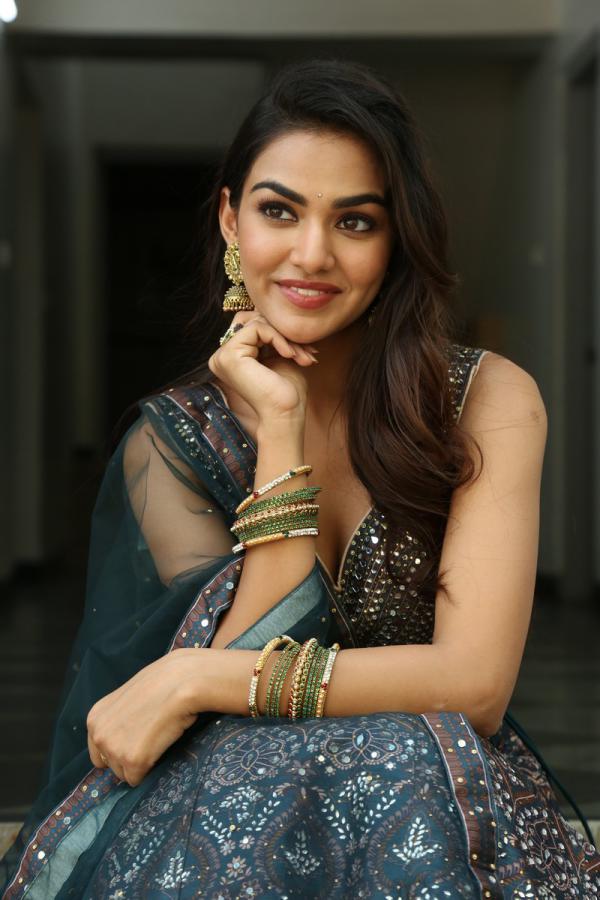 rubal-shekawath-stills-7.jpg