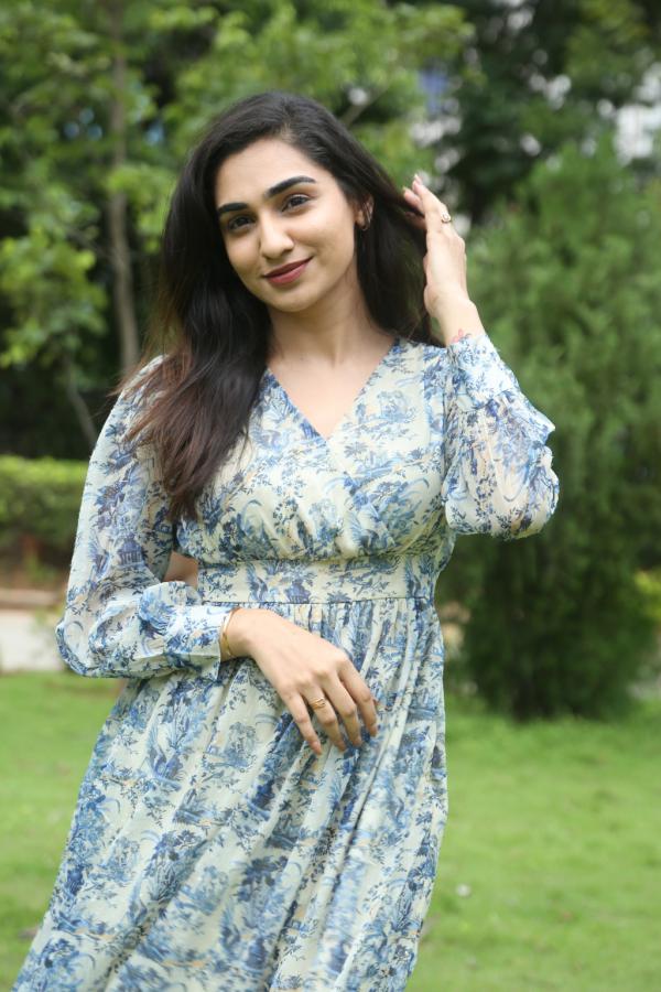 ruchitha-sadineni-stills-5.jpg