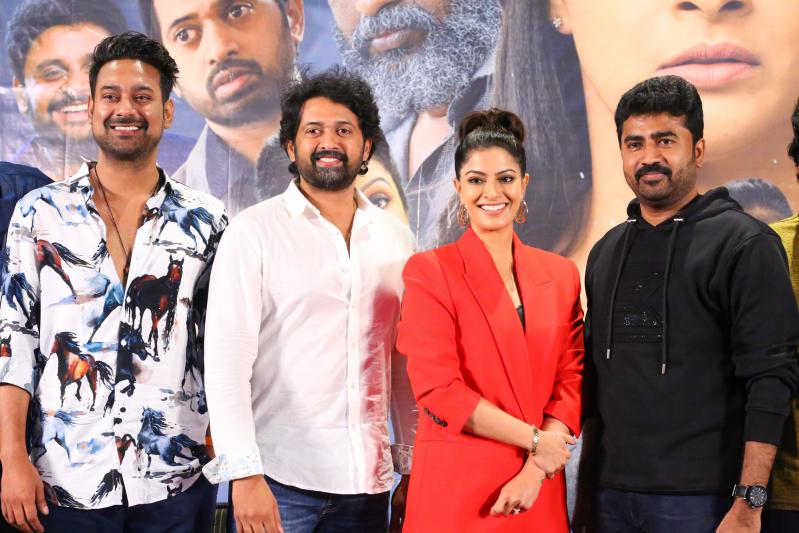 sabari-movie-press-meet-4.jpg