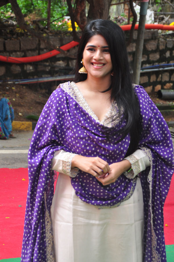sahakutumbanaam-movie-opening-1.jpg