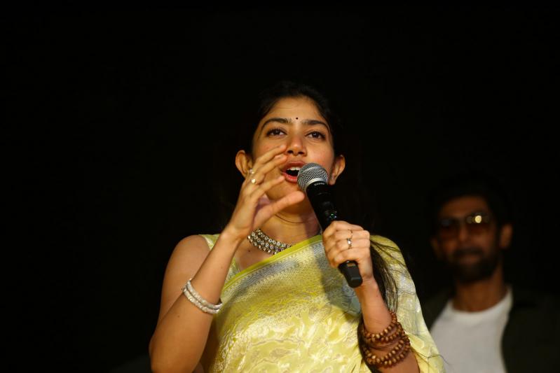 sai-pallavi-stills-10.jpg