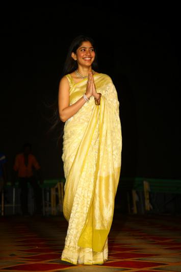 sai-pallavi-stills-2.jpg