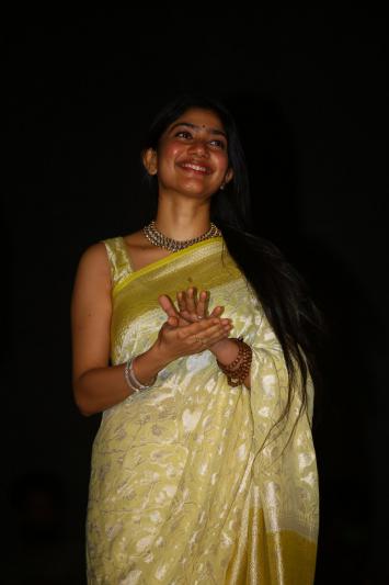 sai-pallavi-stills-5.jpg